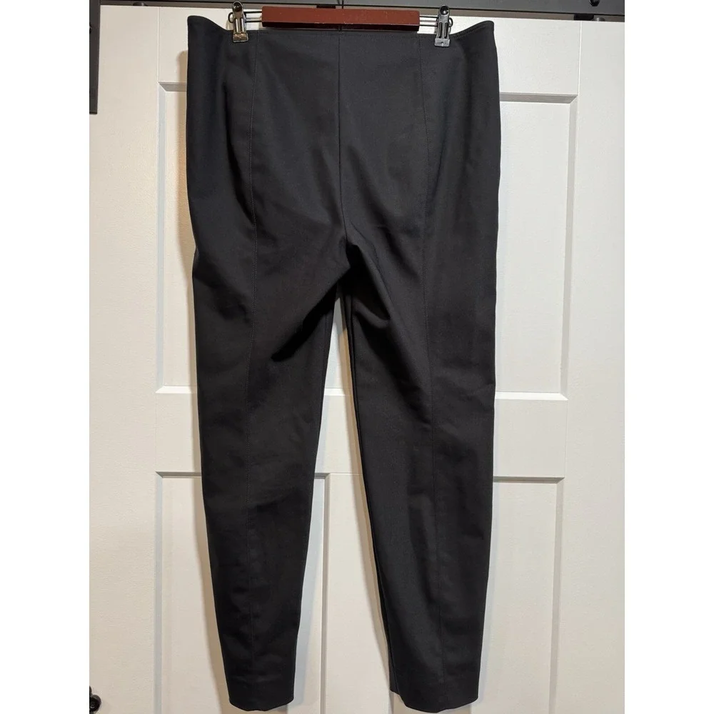 St. John Black Pants Ankle‎ 28